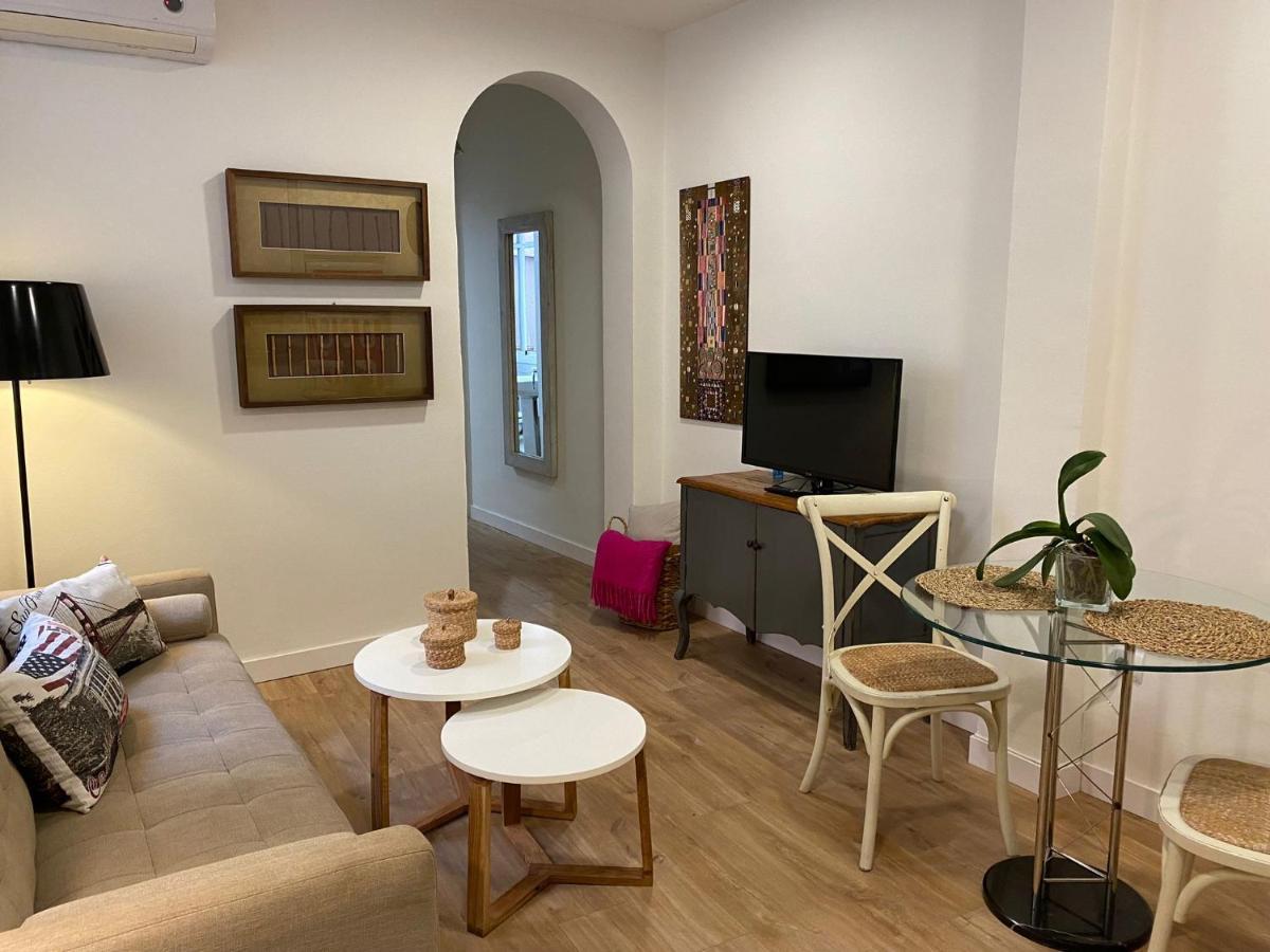 Homemalaga ático Comedias Málaga