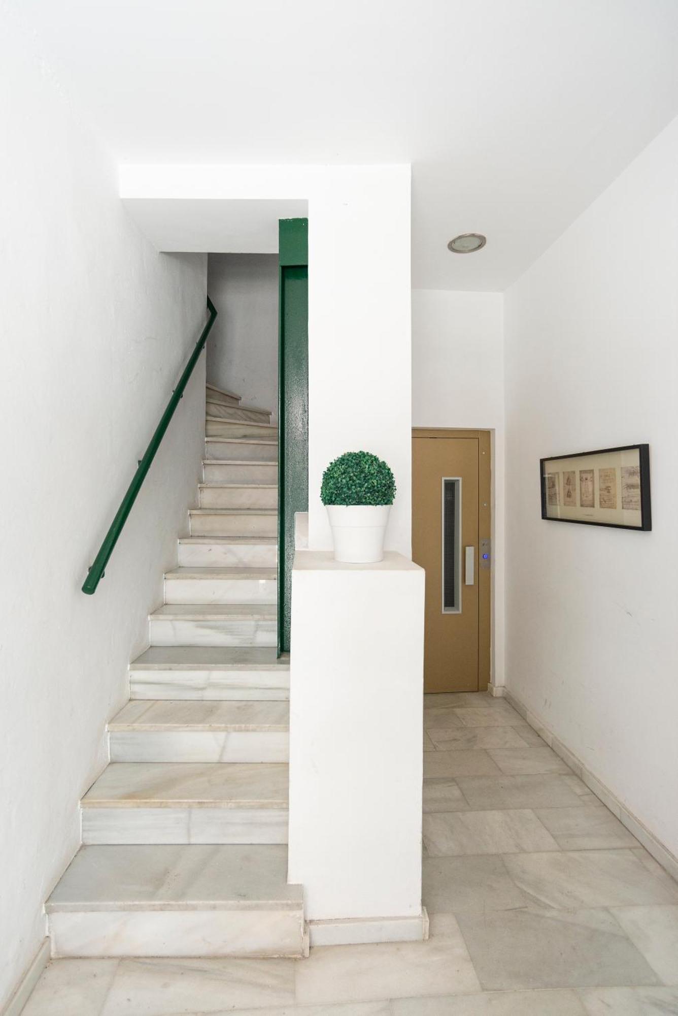Homemalaga ático Comedias Málaga